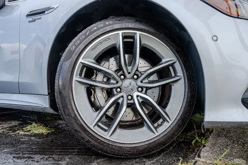 Mercedes-Benz AMG GT 53 photo 31