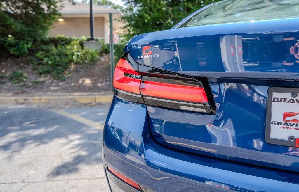 BMW 5 Series photo 28