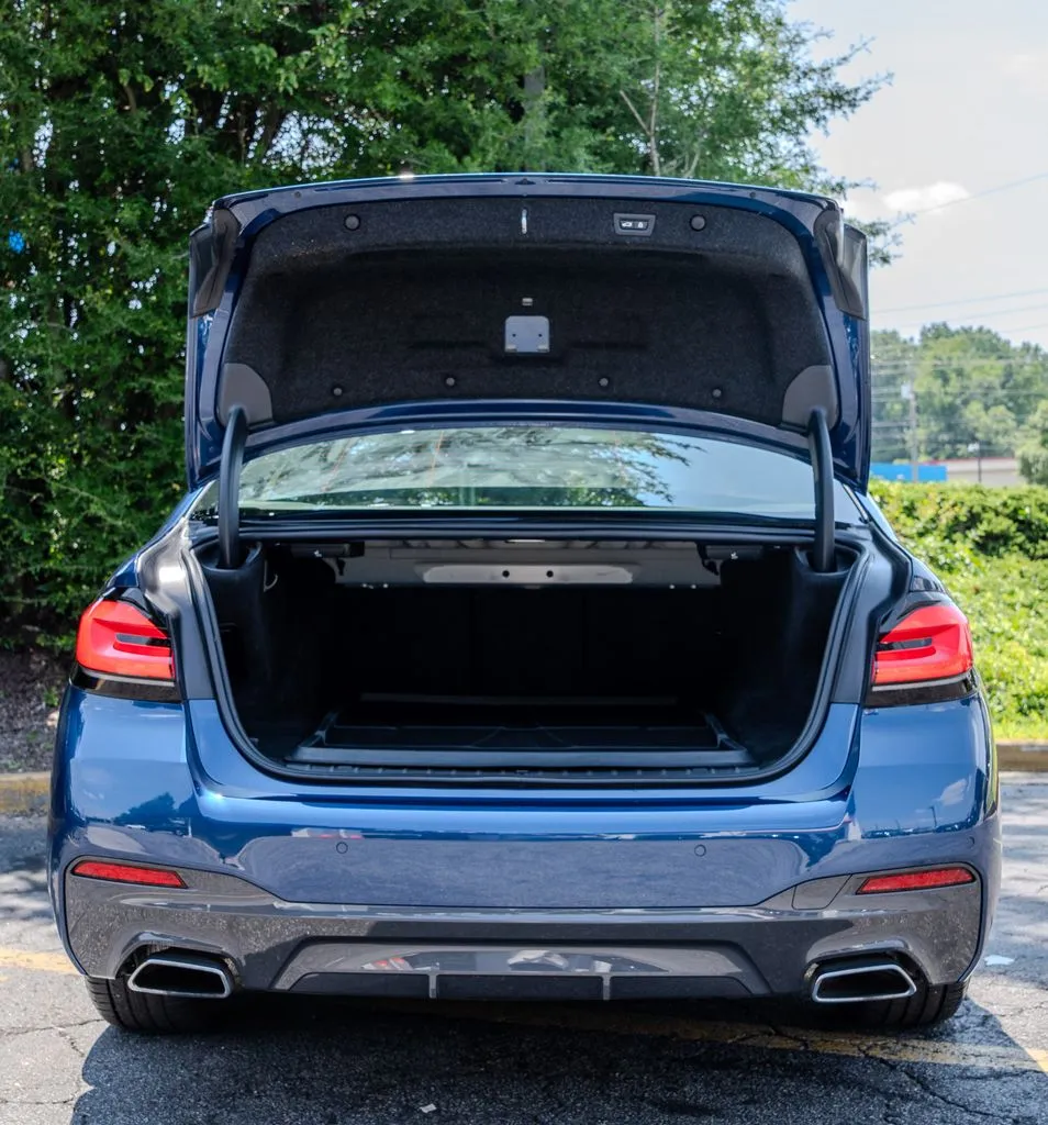 BMW 5 Series photo 27