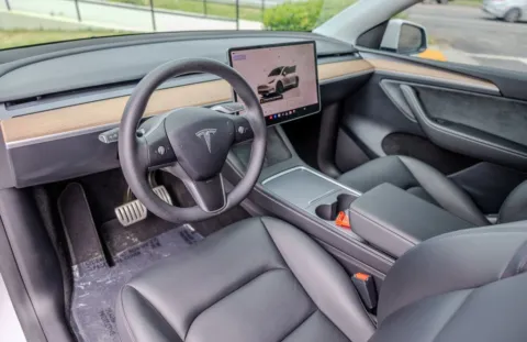More photos of 2024 Tesla Model Y Performance at Gravity Autos Atlanta, GA