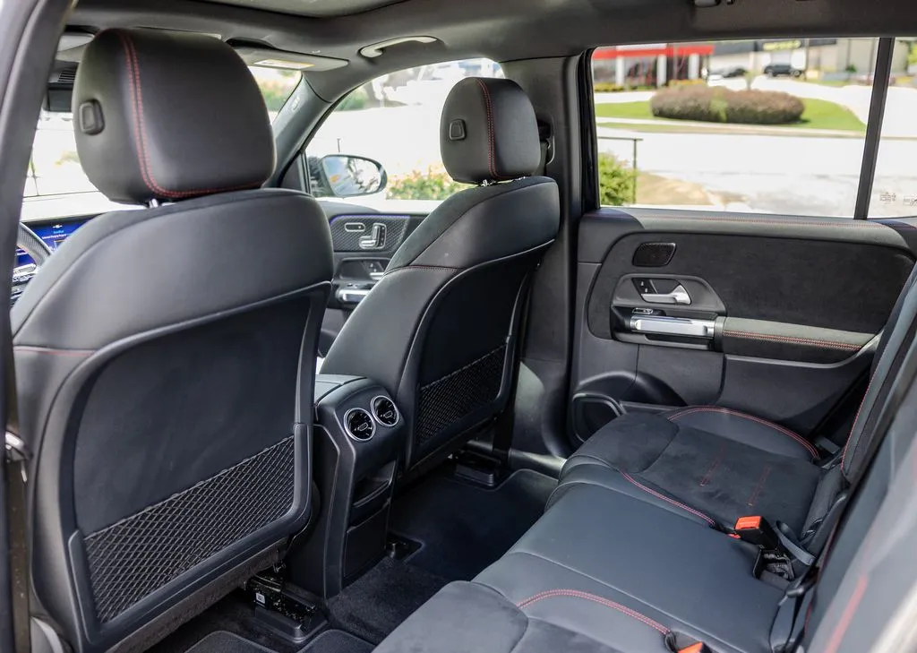 Mercedes-Benz EQB photo 19