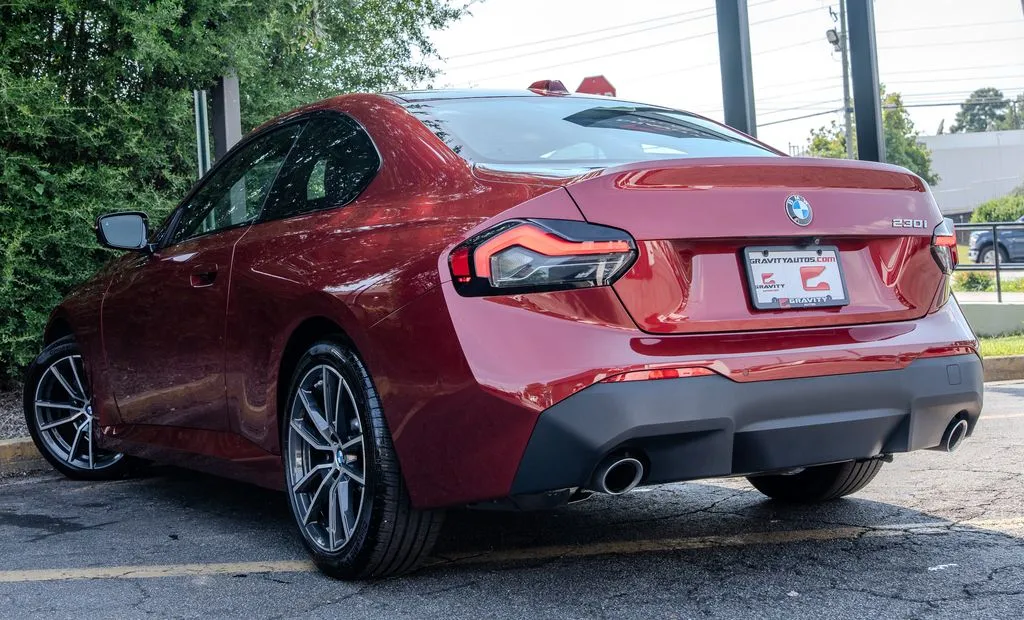 BMW 2 Series photo 22