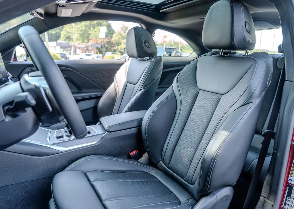 BMW 2 Series photo 18