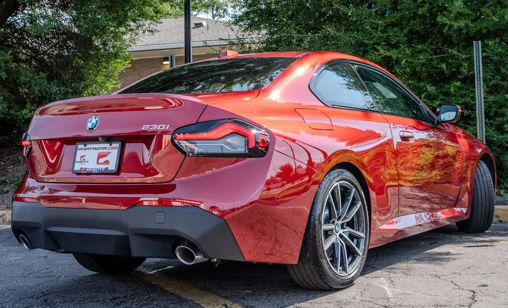 BMW 2 Series photo 27