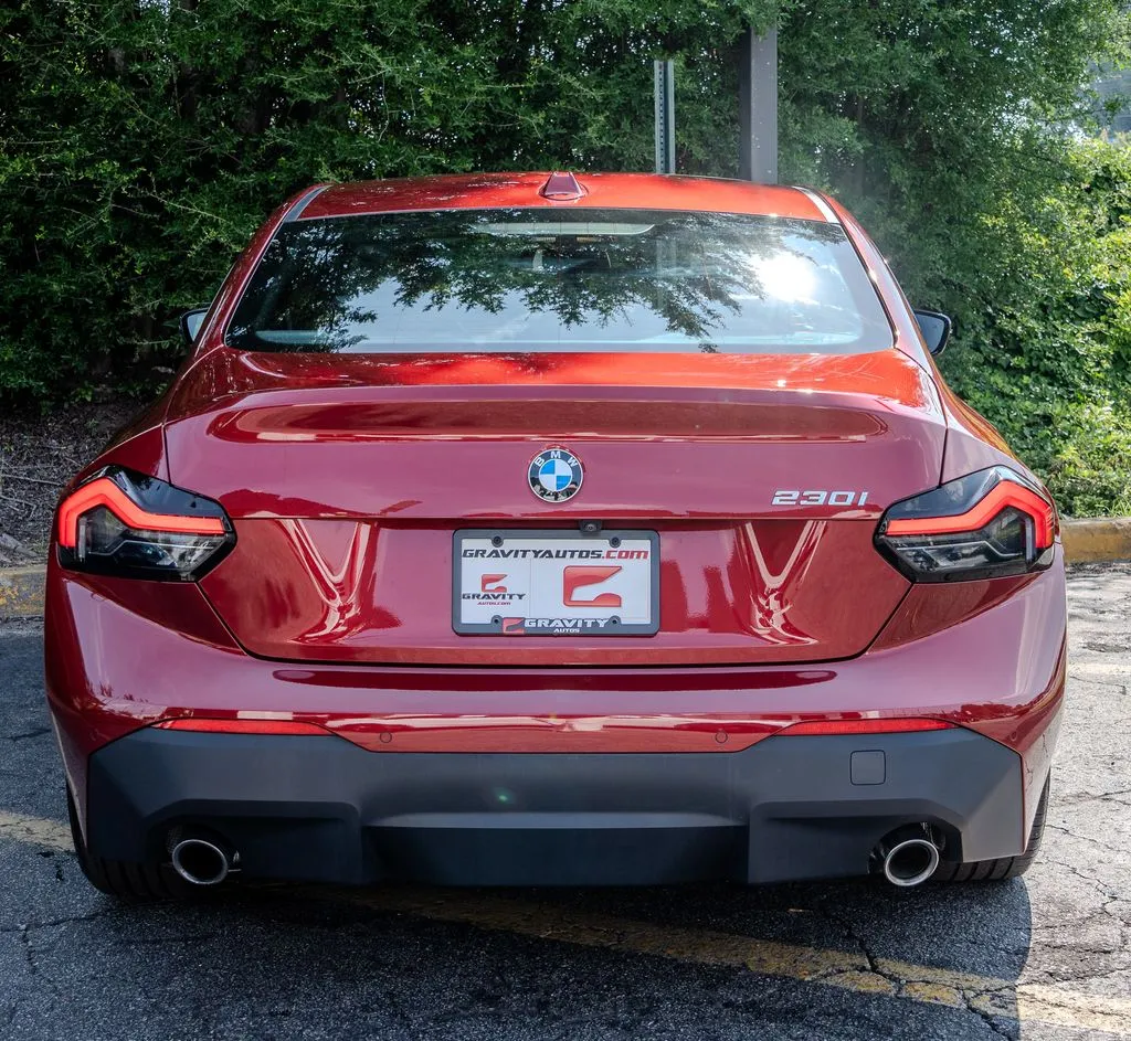 BMW 2 Series photo 23
