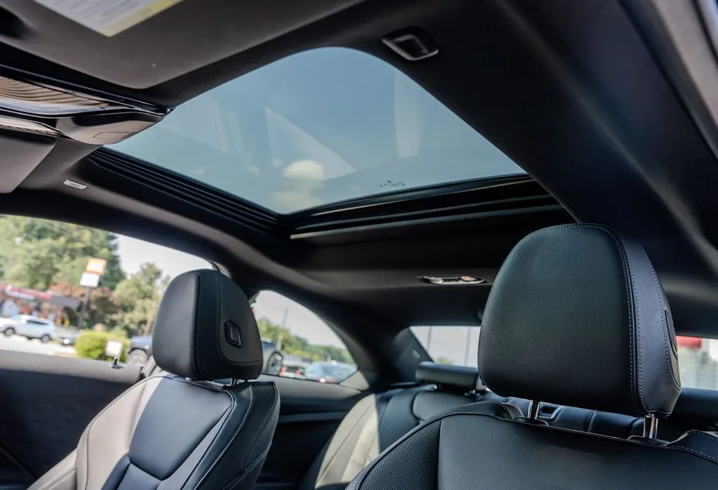 BMW 2 Series photo 17