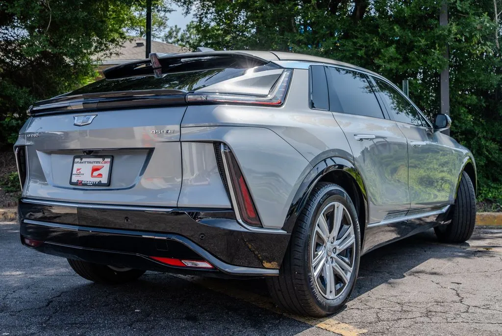 Cadillac LYRIQ photo 27