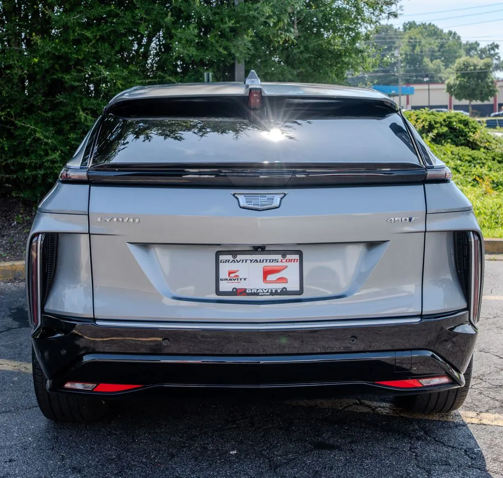 Cadillac LYRIQ photo 23