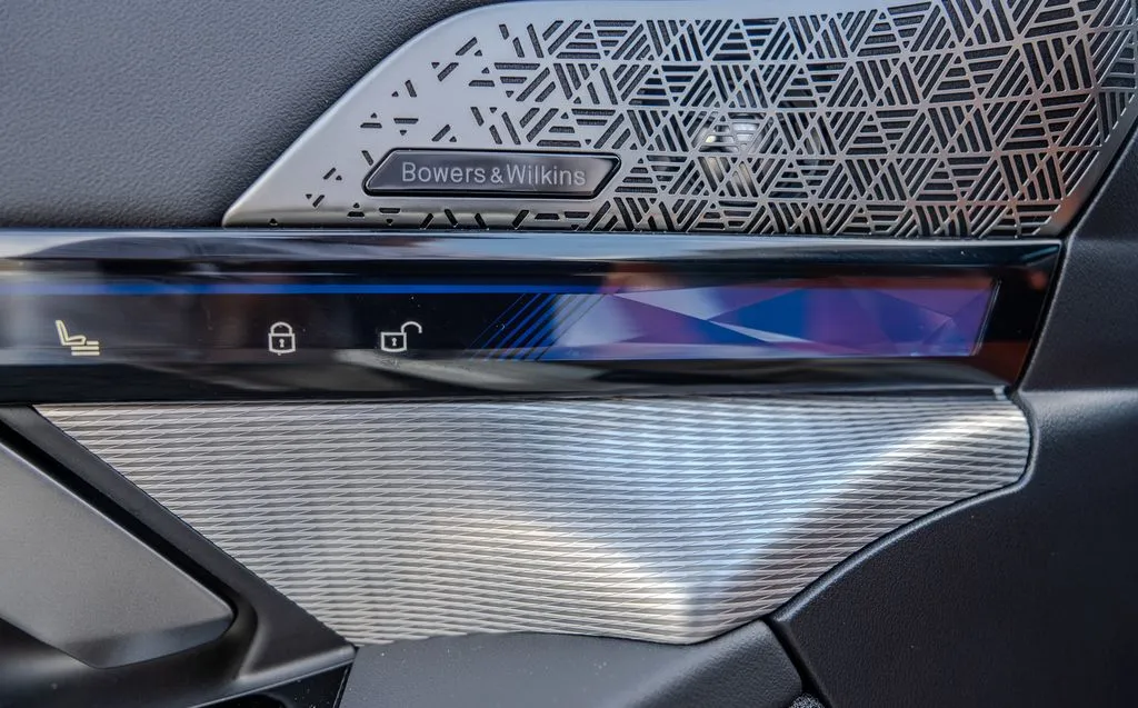 BMW M5 photo 16