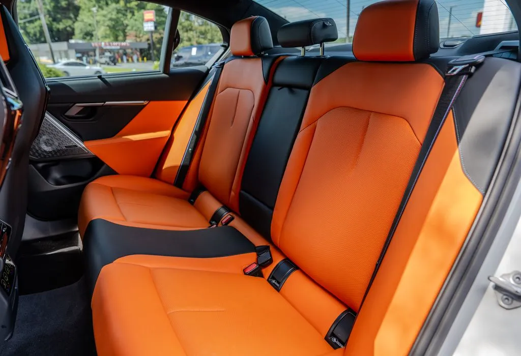 BMW M5 photo 19