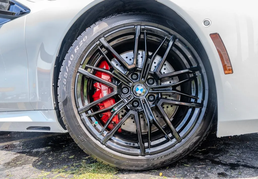 BMW M5 photo 29