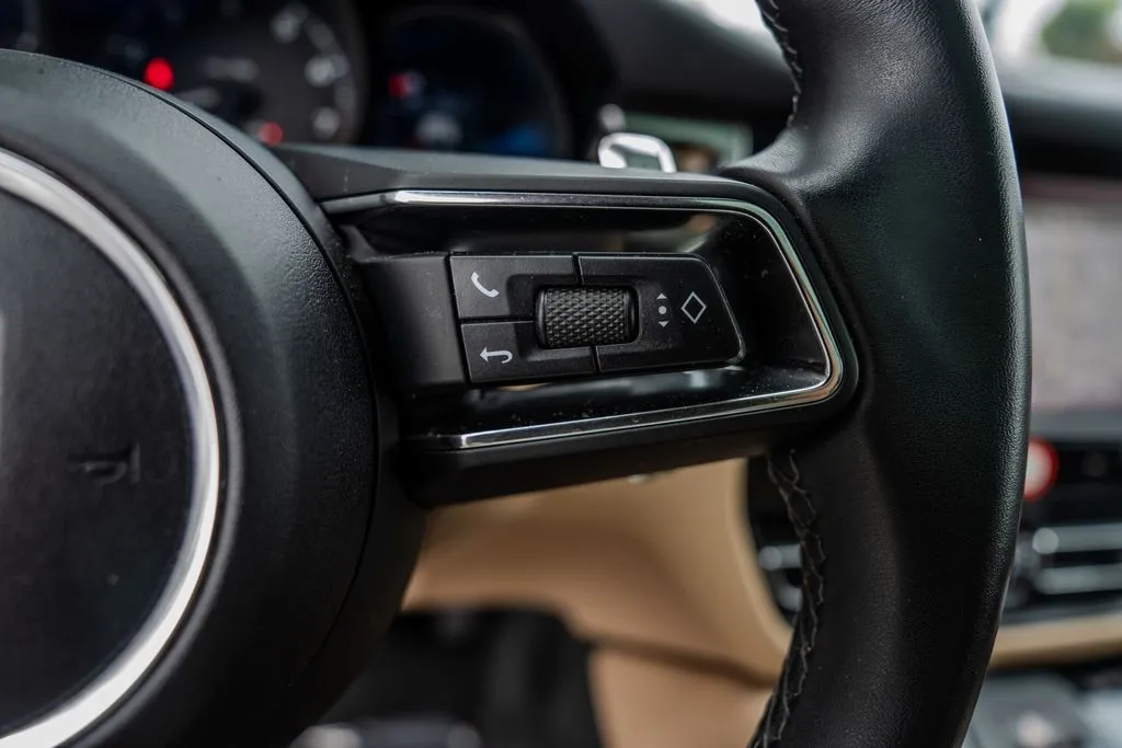 Porsche Macan photo 7