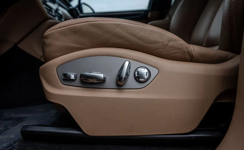 Porsche Macan photo 17