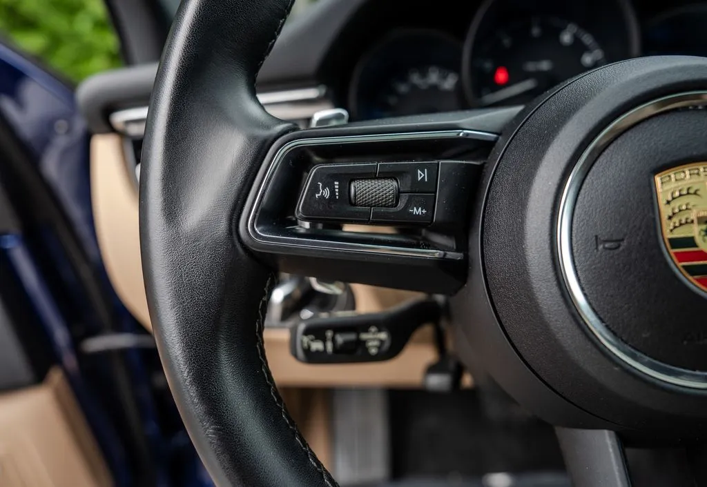 Porsche Macan photo 6