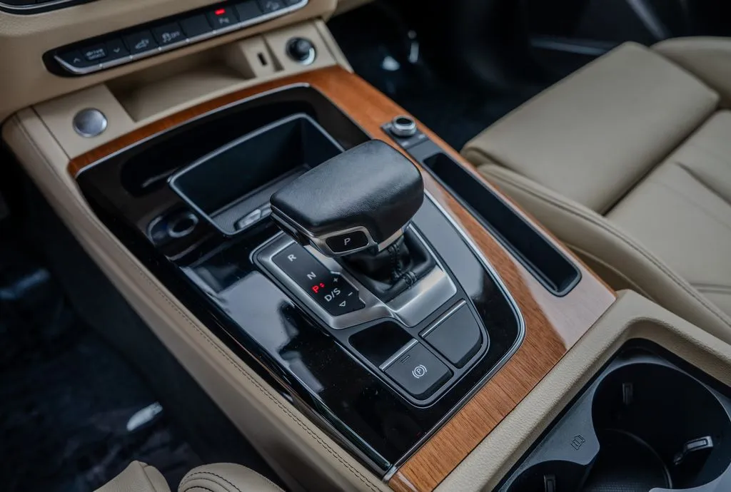 Audi Q5 e photo 12