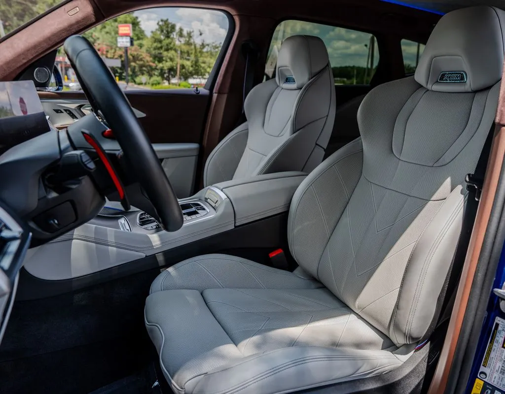 BMW XM photo 20