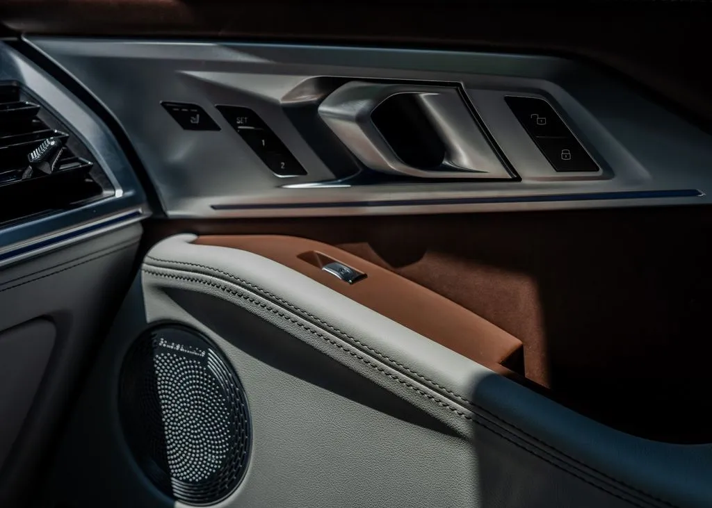 BMW XM photo 15