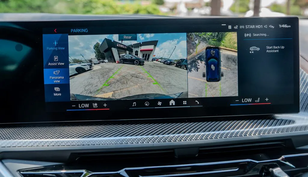 BMW XM photo 12