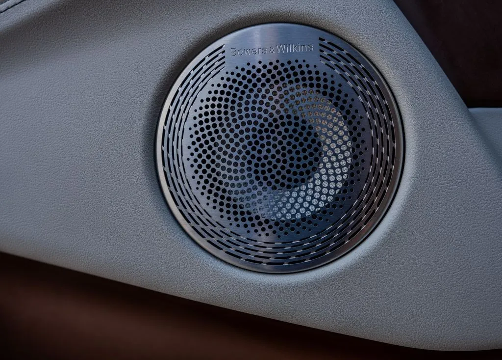 BMW XM photo 17