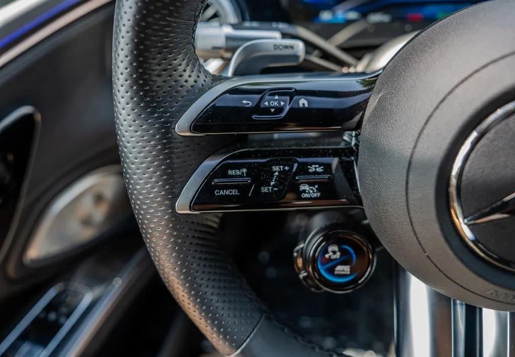 Mercedes-Benz AMG EQS photo 6