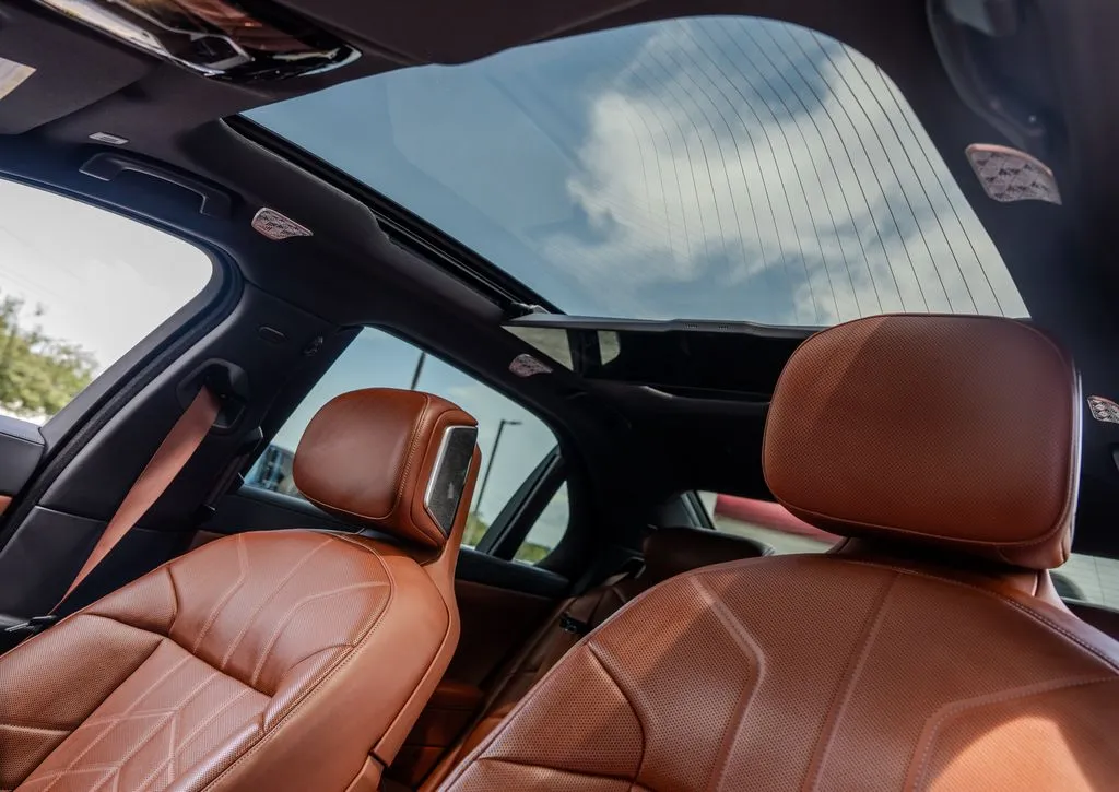 BMW i7 photo 18