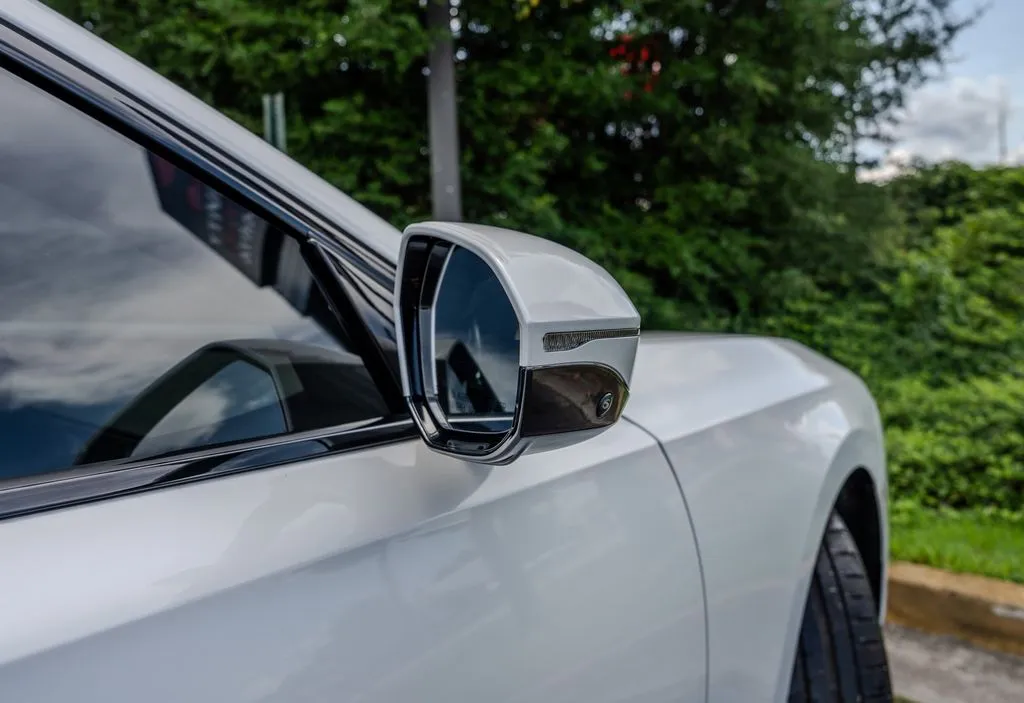 BMW i7 photo 33