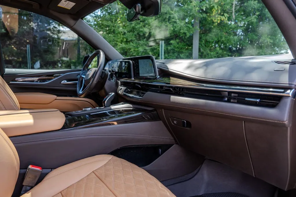 Cadillac Escalade photo 25