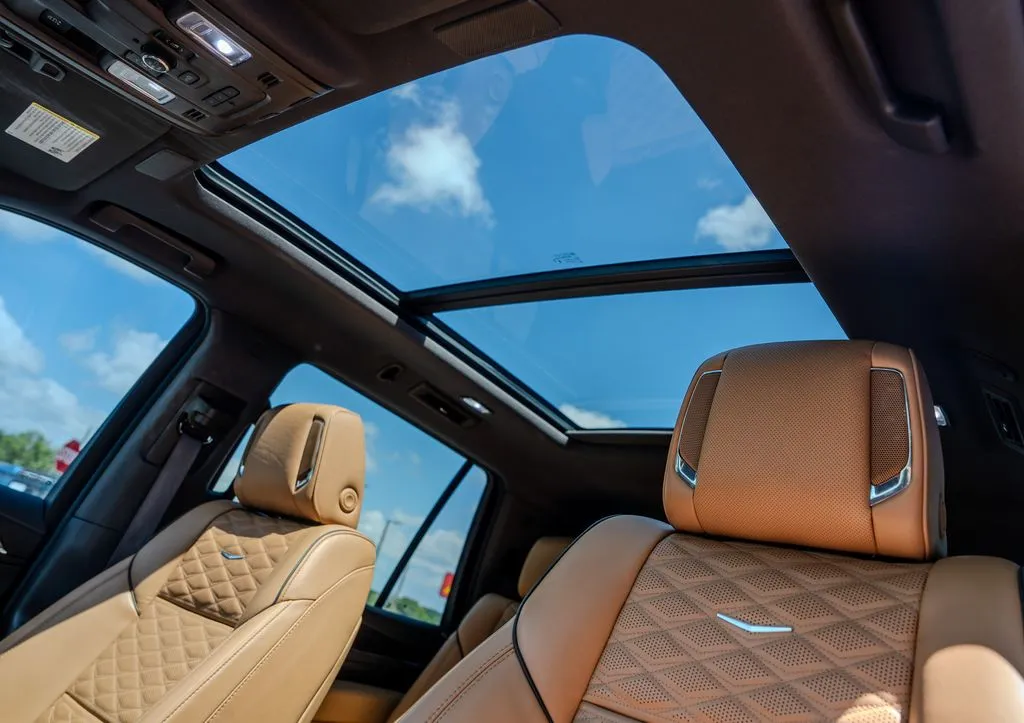 Cadillac Escalade photo 19