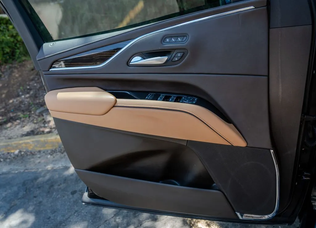 Cadillac Escalade photo 17