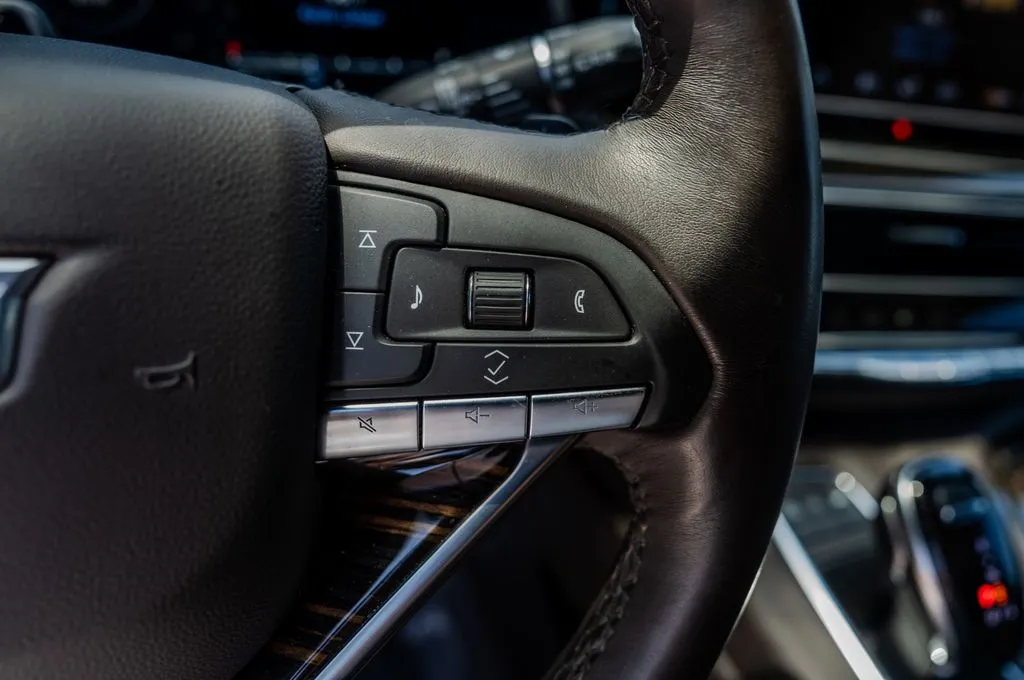 Cadillac Escalade photo 7