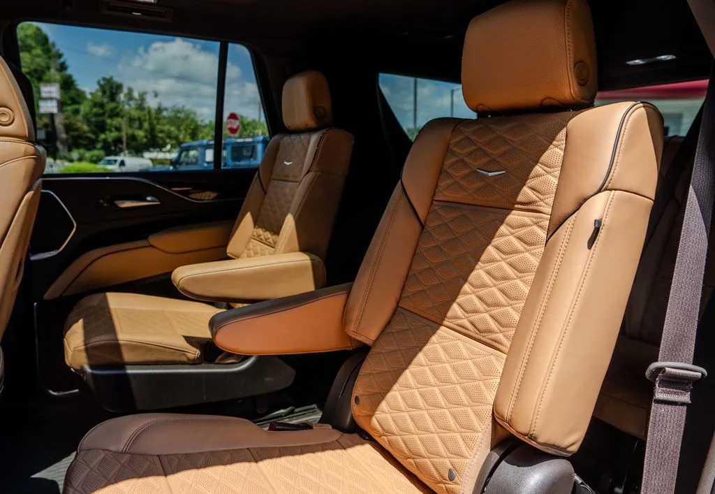 Cadillac Escalade photo 21