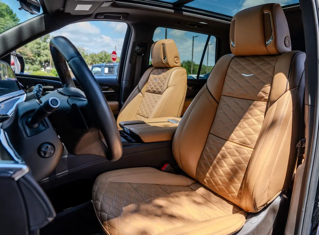Cadillac Escalade photo 20