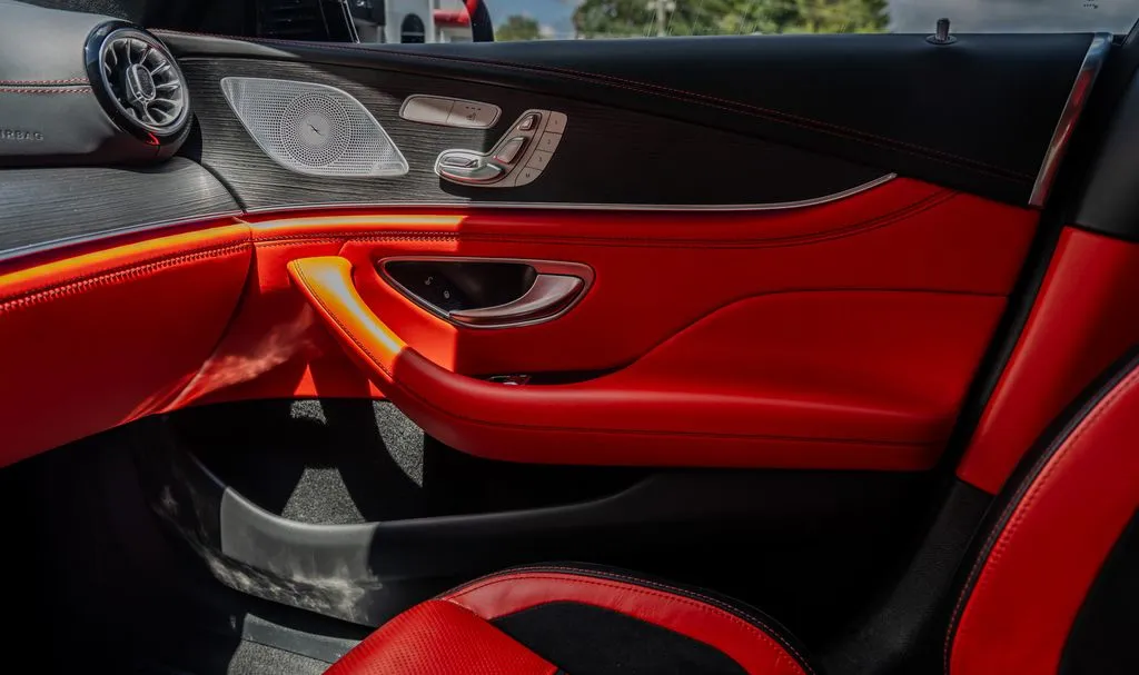 Mercedes-Benz AMG GT 43 photo 14