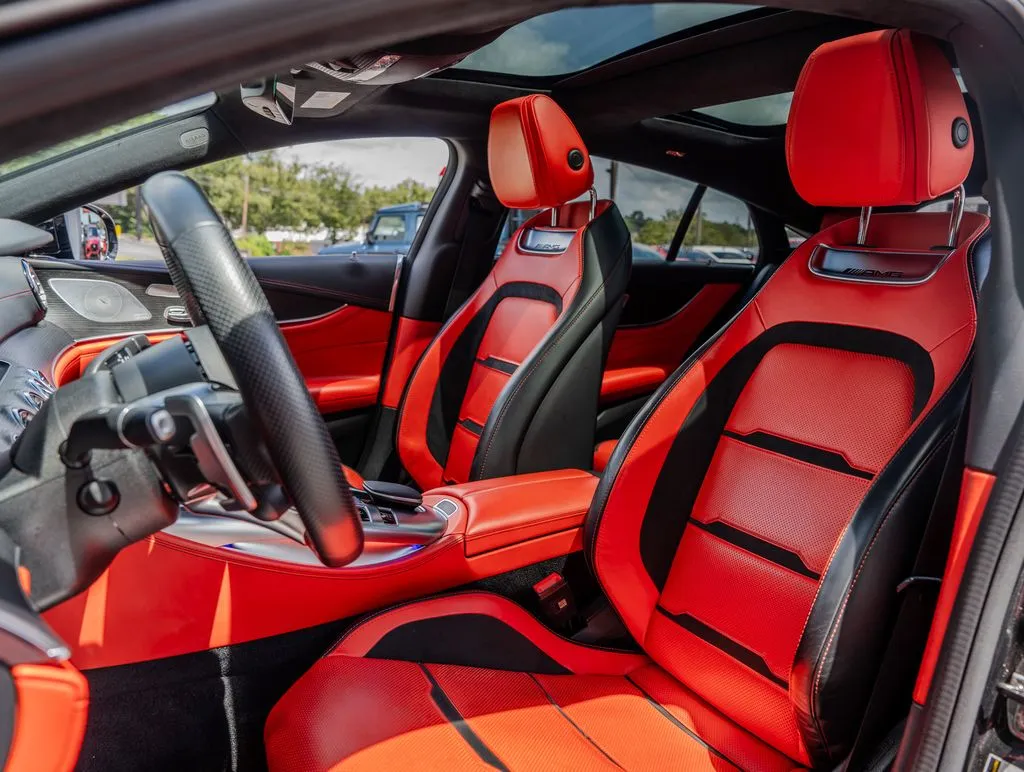Mercedes-Benz AMG GT 43 photo 19
