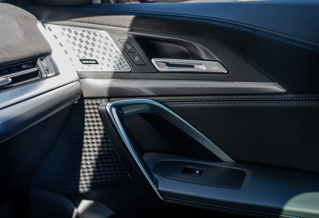 BMW X2 photo 16