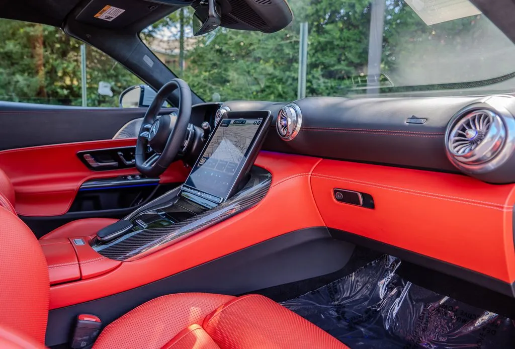 Mercedes-Benz SL-Class photo 22