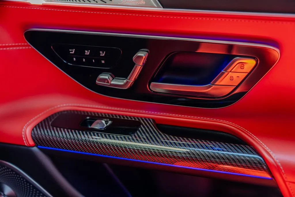 Mercedes-Benz SL-Class photo 16