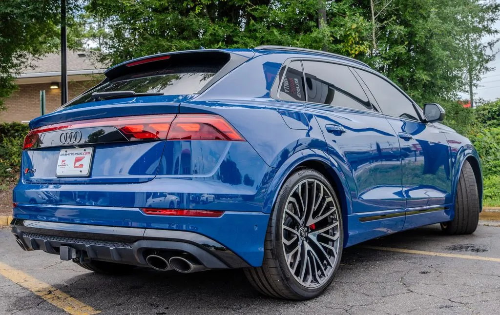 Audi SQ8 photo 31