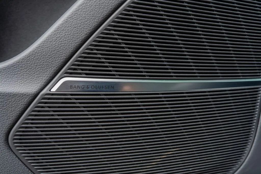 Audi SQ8 photo 17