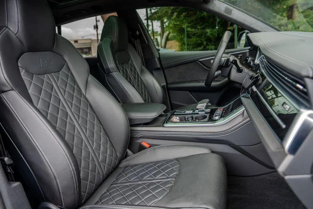 Audi SQ8 photo 23