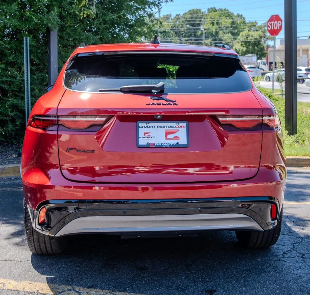 Jaguar F-PACE photo 24