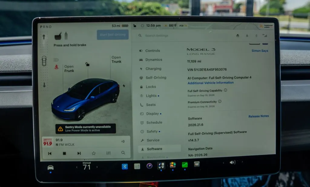 Tesla Model 3 photo 9