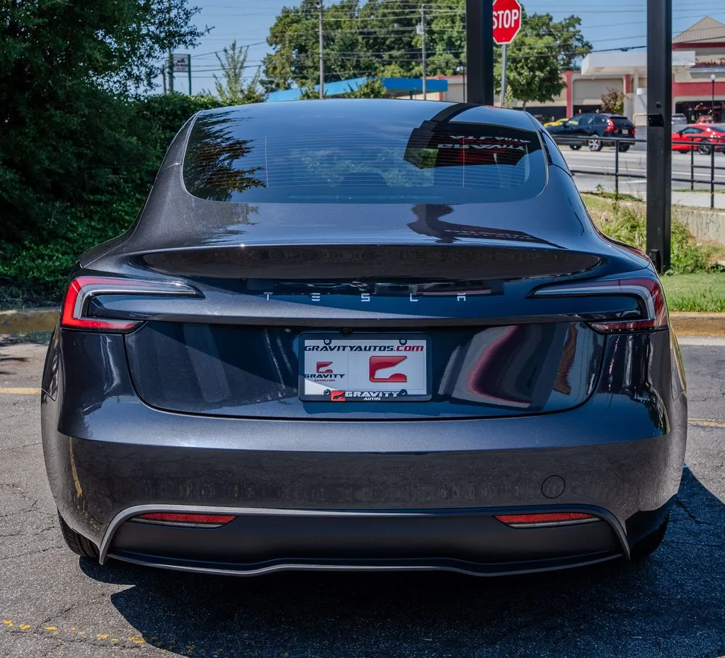 Tesla Model 3 photo 23