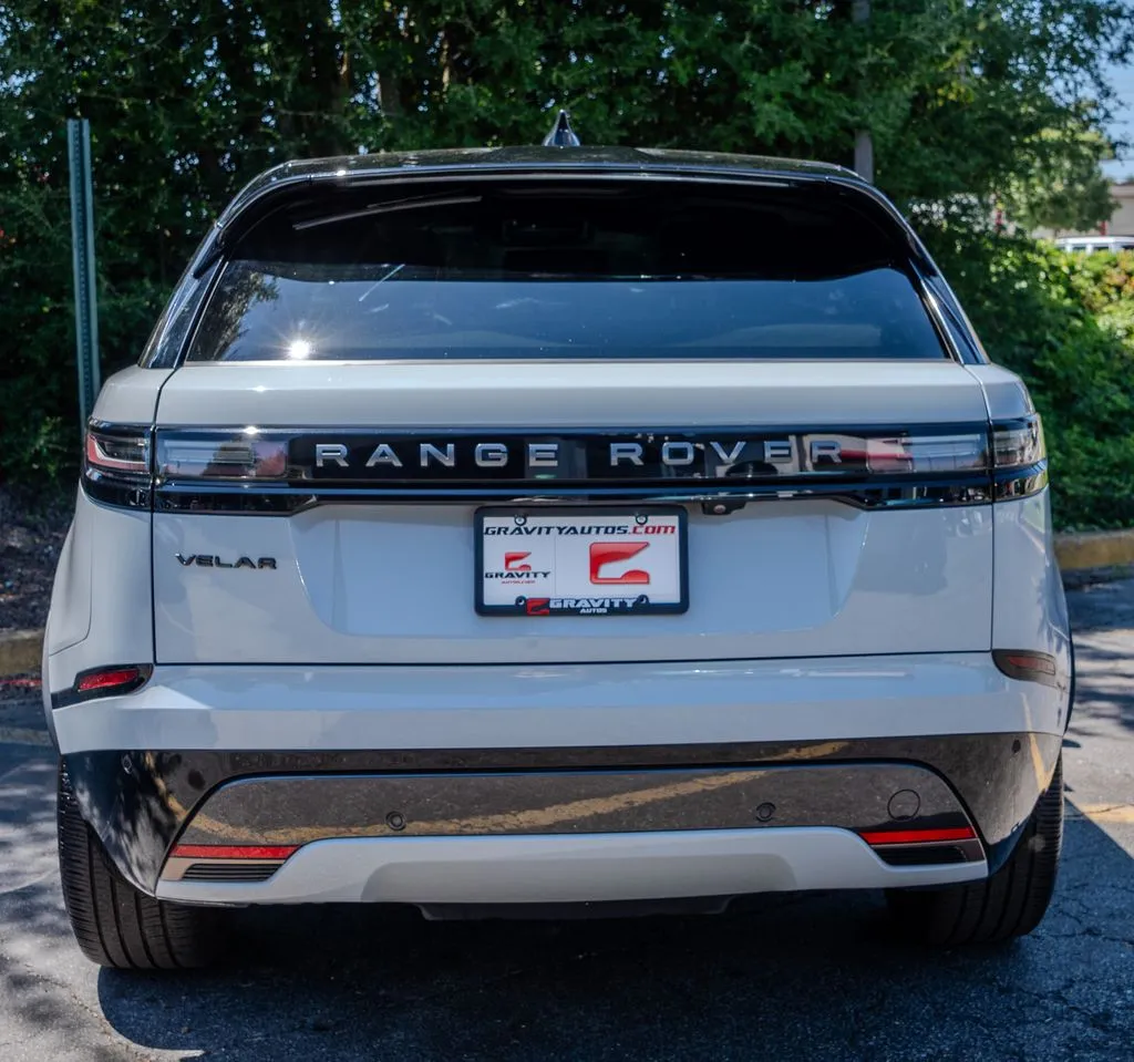 Land Rover Range Rover Velar photo 26