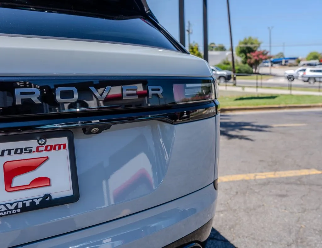 Land Rover Range Rover Velar photo 29