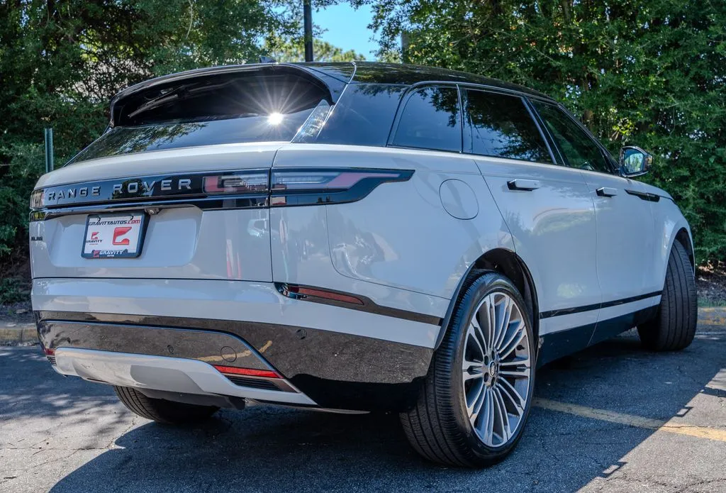 Land Rover Range Rover Velar photo 30