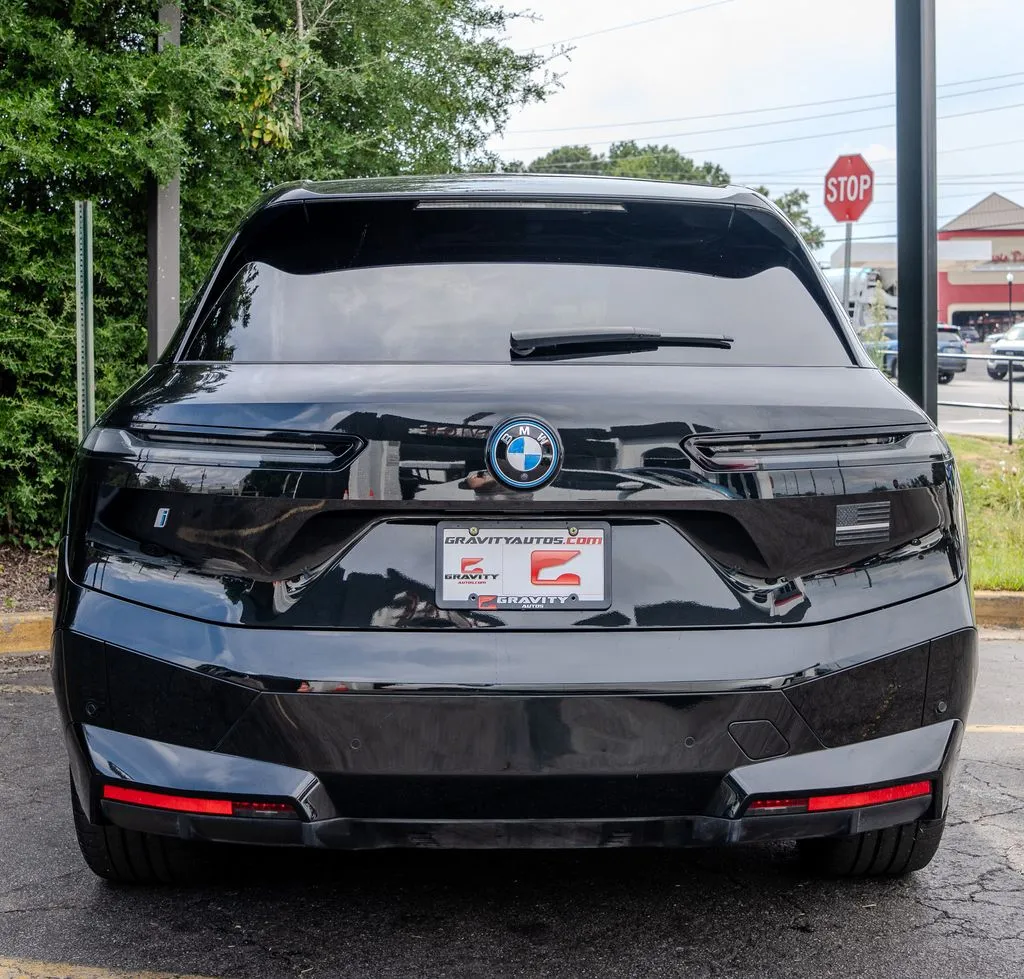 BMW iX photo 25