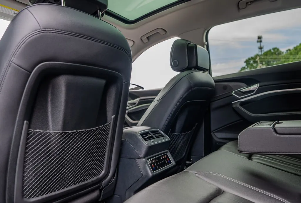 Audi e-tron photo 20