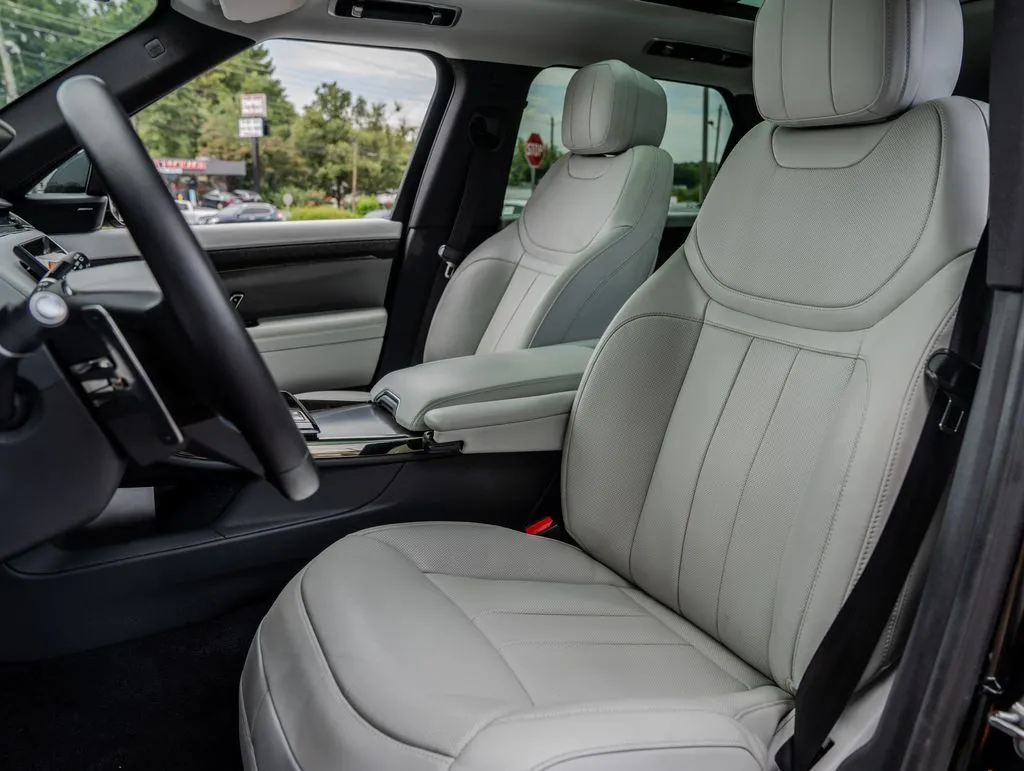 Land Rover Range Rover Sport photo 17