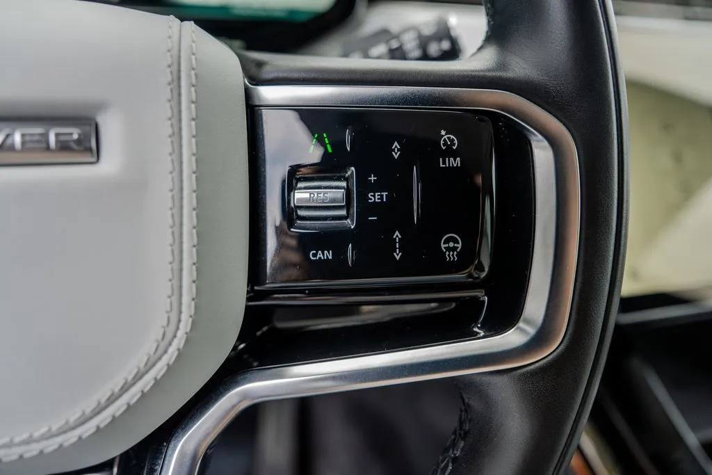 Land Rover Range Rover Sport photo 7